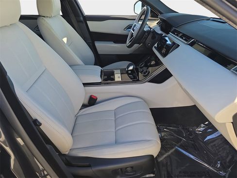 Certified 2023 Land Rover Range Rover Velar HST image 10
