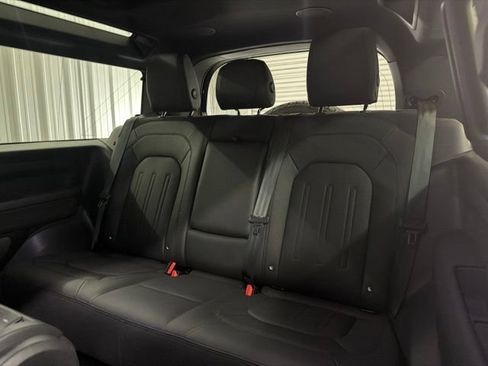 Used 2023 Land Rover Defender 90 X AWD/4WD image 13