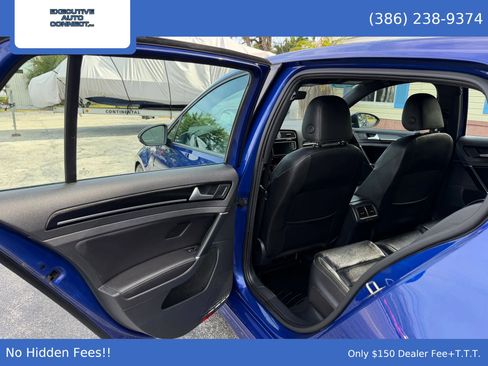 Used 2017 Volkswagen Golf R 4-Door image 11