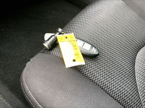 Used 2016 Nissan 370Z Sport image 13