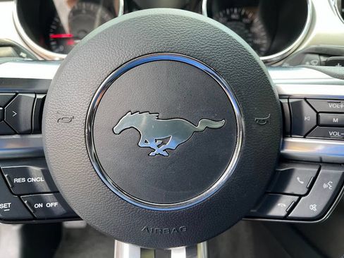 Used 2017 Ford Mustang GT Premium RWD image 15