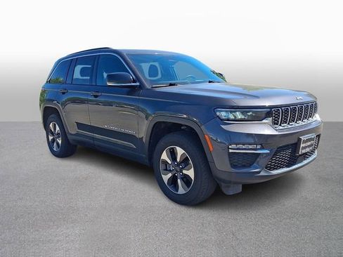 Used 2024 Jeep Grand Cherokee Limited 4xe AWD/4WD image 3