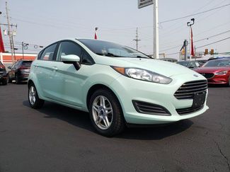 Used 2017 Ford Fiesta SE FWD video 1