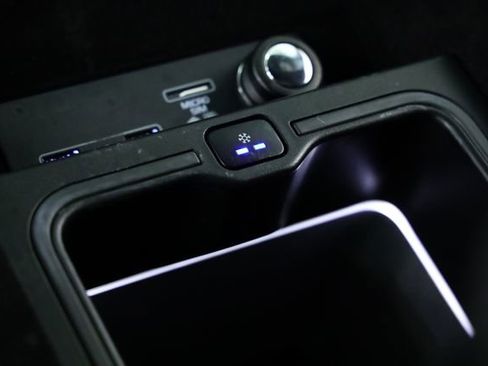 Used 2020 Land Rover Range Rover Sport HSE image 26