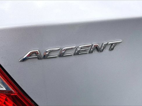 Used 2017 Hyundai Accent SE FWD image 26
