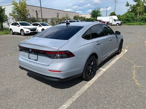 Used 2025 Honda Accord SE image 3