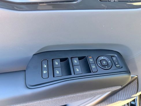 New 2026 Kia EV9 Land image 13