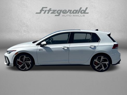 New 2026 Volkswagen GTI SE FWD image 4