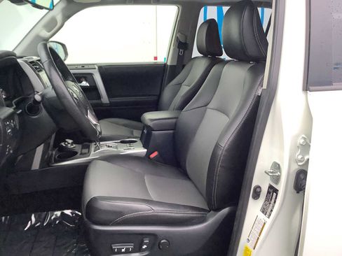 Used 2023 Toyota 4Runner SR5 Premium w/ Moonroof Package AWD/4WD image 11