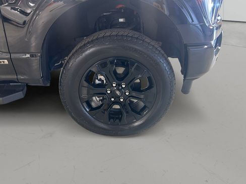 Used 2023 Ford F150 Lariat w/ Equipment Group 502A High AWD/4WD image 9