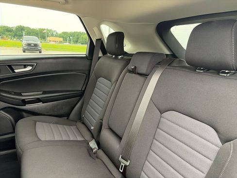 Used 2024 Ford Edge SE w/ Black Appearance Package AWD/4WD image 28