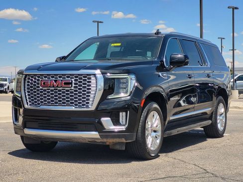 Used 2024 GMC Yukon XL Denali AWD/4WD image 4