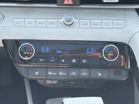 New 2026 Hyundai Elantra Limited FWD image 19