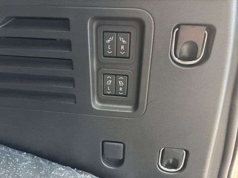 New 2026 Chevrolet Traverse RS w/ LPO, Floor Liner Package image 37