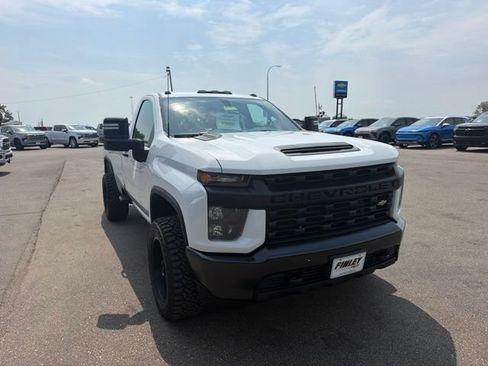 Used 2020 Chevrolet Silverado 2500 W/T w/ WT Convenience Package AWD/4WD image 4