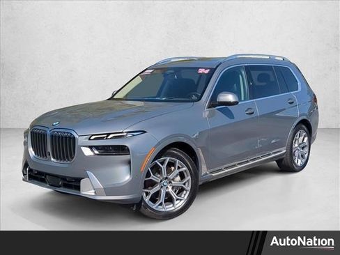 Used 2024 BMW X7 xDrive40i AWD/4WD image 1