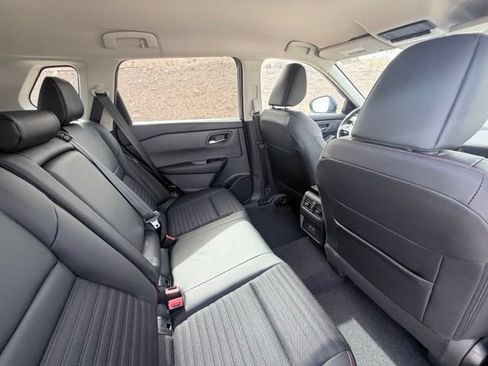 Used 2026 Nissan Rogue SV AWD/4WD image 28