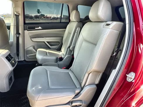 Used 2019 Volkswagen Atlas SE w/ Towing Package image 14