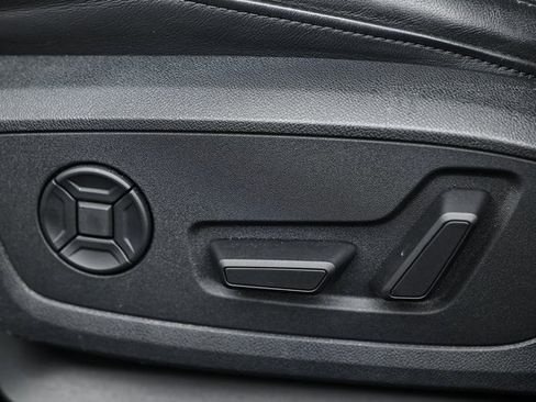 Used 2024 Audi Q3 2.0T Premium image 24