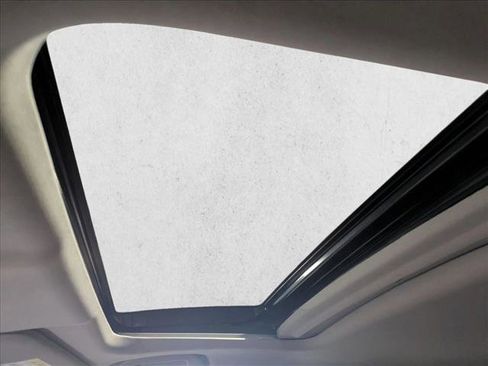 Used 2021 Honda Insight Touring image 16