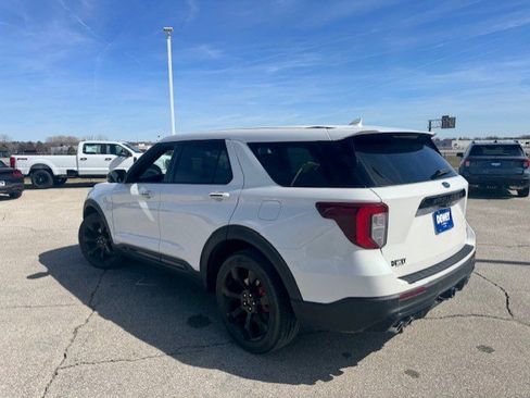 Used 2022 Ford Explorer ST w/ Equipment Group 401A image 6