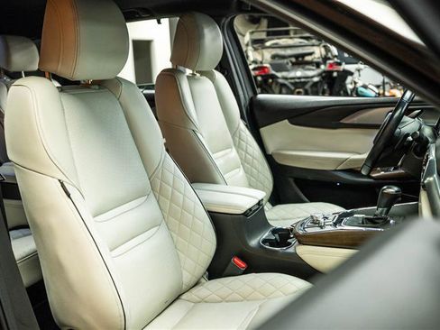 Used 2023 MAZDA CX-9 Signature image 16