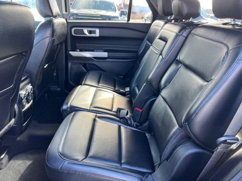 Certified 2021 Ford Explorer XLT w/ Equipment Group 202A image 22
