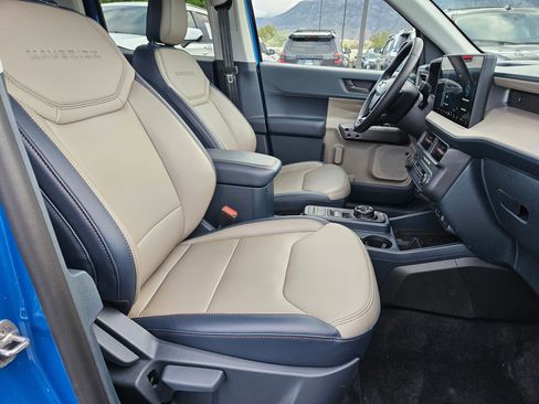 Used 2025 Ford Maverick Lariat w/ 4K Tow Package image 33