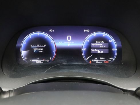 Used 2023 Toyota Highlander Limited FWD image 43