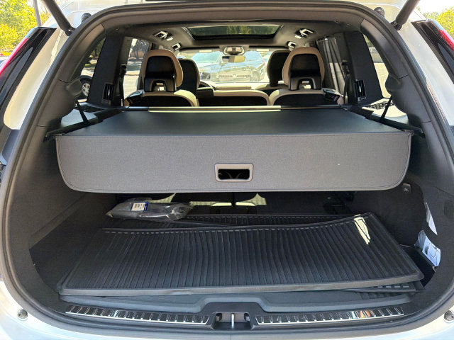 Used 2025 Volvo XC90 B6 Ultra AWD/4WD image 20