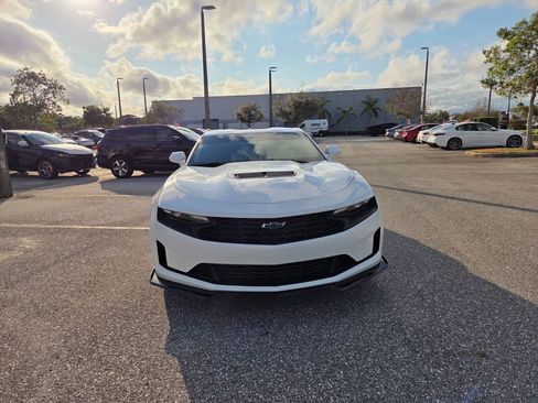 Used 2023 Chevrolet Camaro LT w/ Technology Package image 8