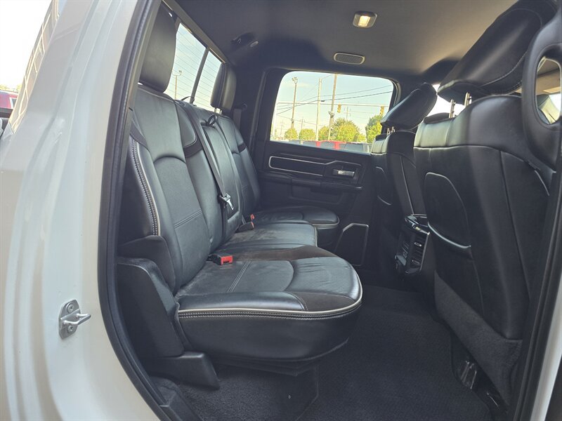 Used 2022 RAM 2500 Laramie w/ Night Edition AWD/4WD image 17