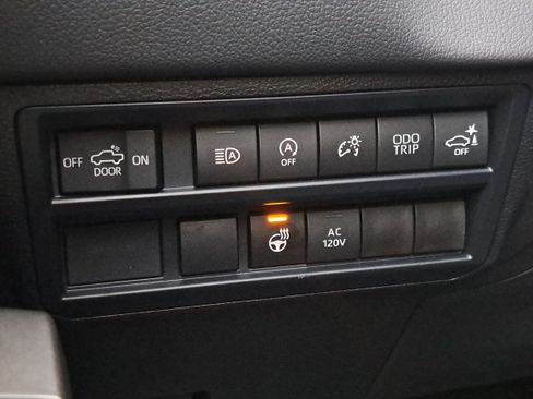 New 2026 Toyota Tundra Limited image 32