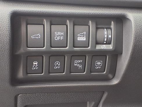 Certified 2024 Subaru Forester Touring w/ Pop Package 2 image 21