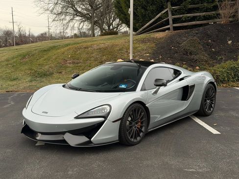 Used 2017 McLaren 570S Coupe image 1