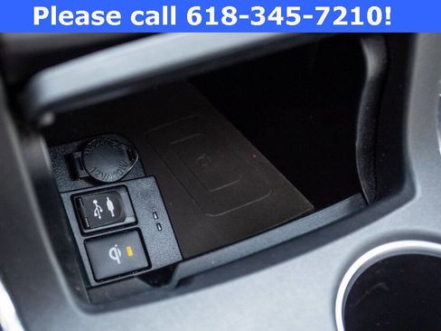 Used 2017 Toyota Camry XLE image 41