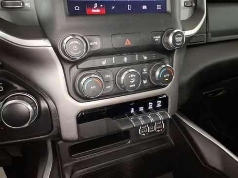 Used 2022 RAM 1500 Big Horn AWD/4WD image 21