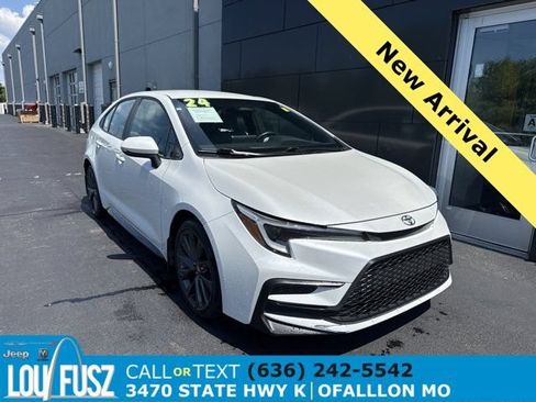 Used 2024 Toyota Corolla SE FWD image 1