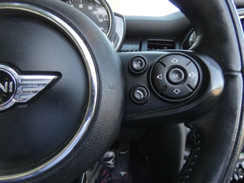 Used 2018 MINI Cooper S w/ Premium Package image 53