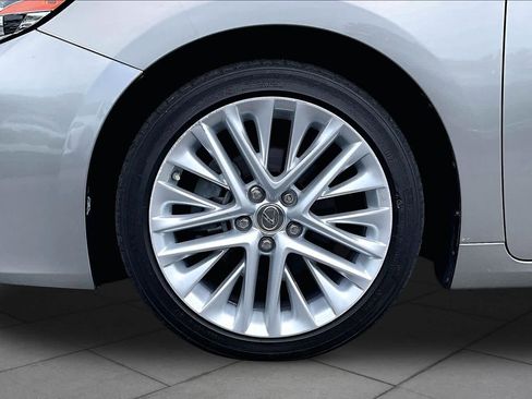 Used 2018 Lexus ES 350 w/ Ultra Luxury Package FWD image 11
