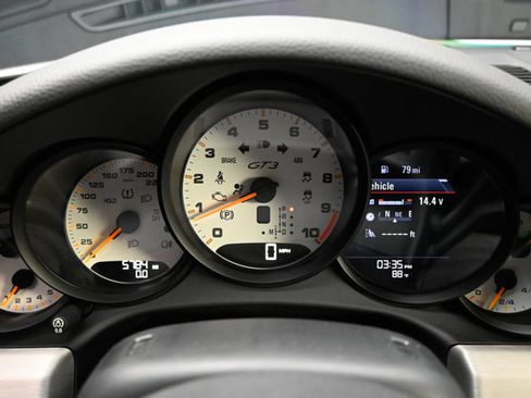 Used 2015 Porsche 911 GT3 image 82