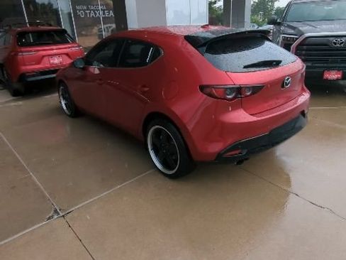 Used 2021 MAZDA MAZDA3 Hatchback w/Premium Plus Pkg AWD/4WD image 7