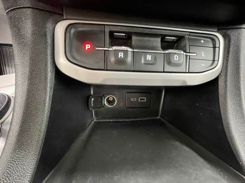 Used 2023 GMC Acadia SLE AWD/4WD image 19