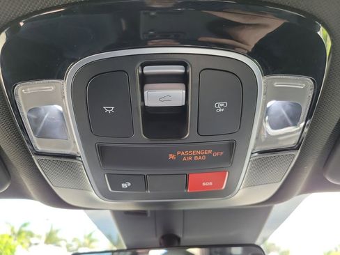 Used 2025 Hyundai Santa Cruz SEL FWD image 22