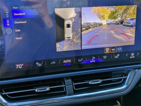 New 2026 Chevrolet Equinox EV LT image 19