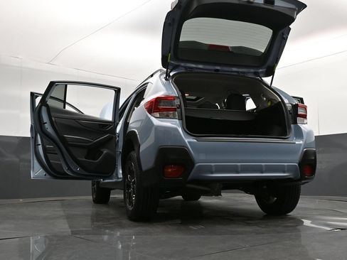 Used 2022 Subaru Crosstrek 2.0i Premium w/ Moonroof Package AWD/4WD image 40