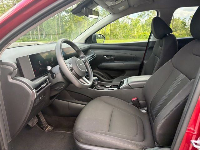 Used 2025 Hyundai Tucson SEL FWD image 10
