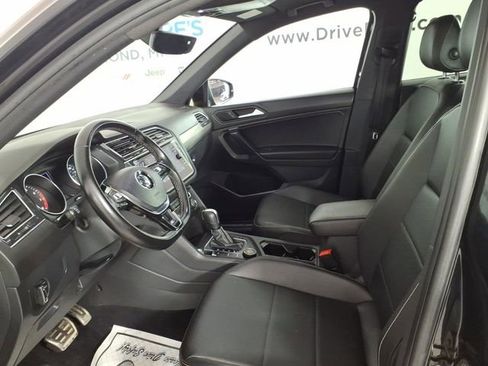 Used 2021 Volkswagen Tiguan SE R-Line w/ 3rd Row Seat Package image 12