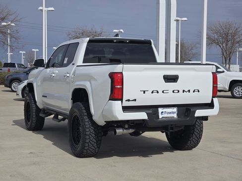 Used 2026 Toyota Tacoma SR5 image 3