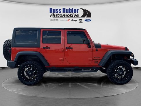Used 2015 Jeep Wrangler Unlimited Sport w/ Quick Order Package 24S AWD/4WD image 8